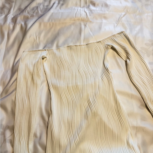 Cream Ribbed Off-Shoulder Midi Dress – Size XS - Picture 4 of 7
